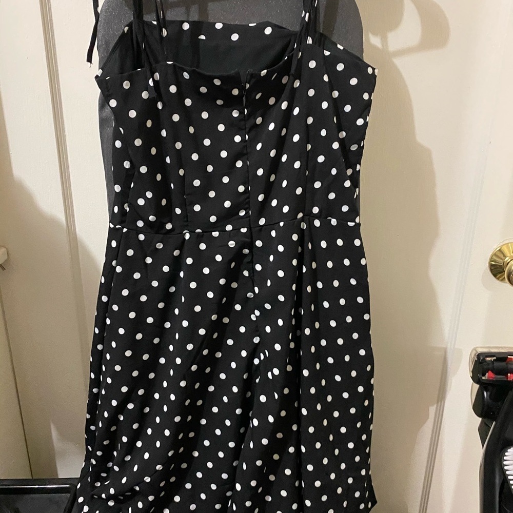 Dress - Picture 3 of 3